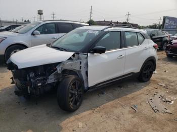  Salvage Nissan Kicks