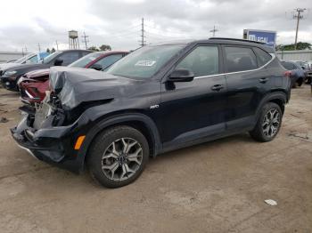  Salvage Kia Seltos