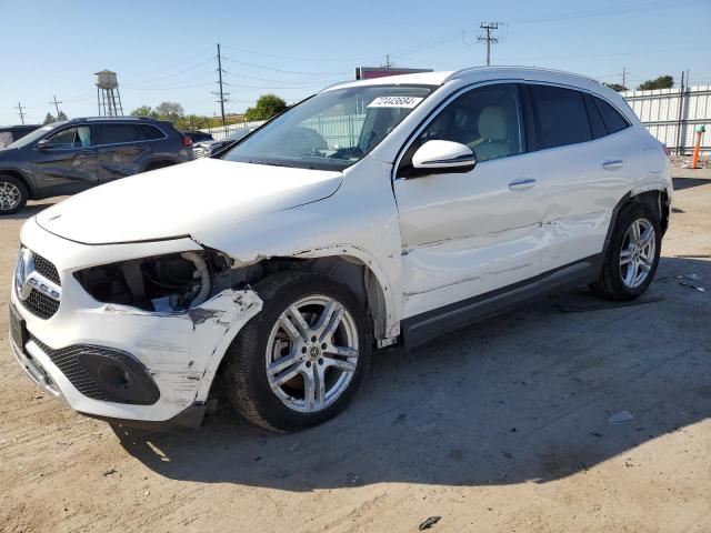  Salvage Mercedes-Benz GLA