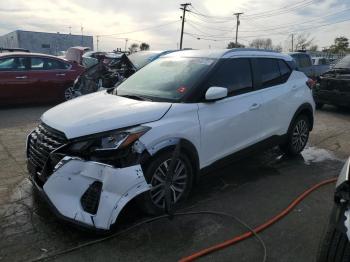  Salvage Nissan Kicks