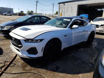  Salvage Ford Mustang