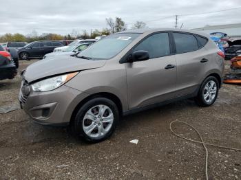  Salvage Hyundai TUCSON