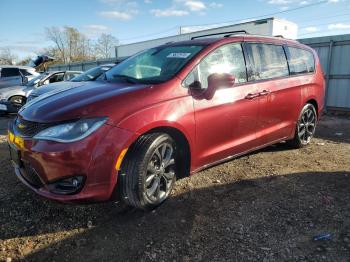  Salvage Chrysler Pacifica