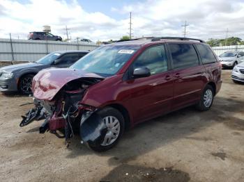  Salvage Toyota Sienna