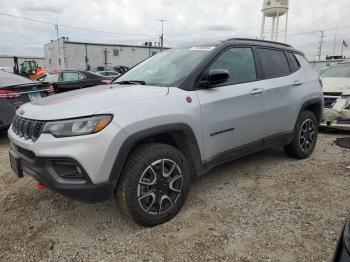  Salvage Jeep Compass