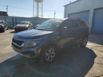  Salvage Kia Seltos