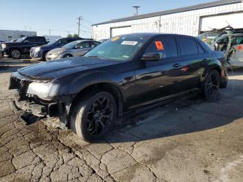  Salvage Chrysler 300