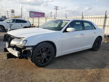  Salvage Chrysler 300