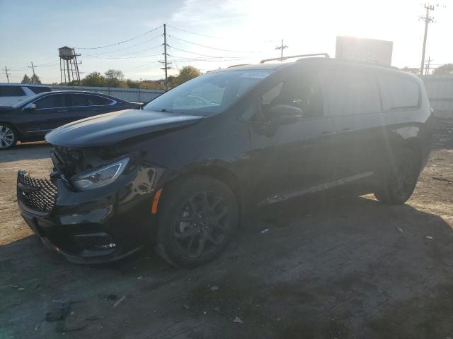  Salvage Chrysler Pacifica