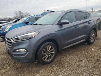  Salvage Hyundai TUCSON