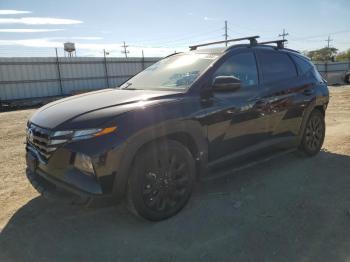  Salvage Hyundai TUCSON