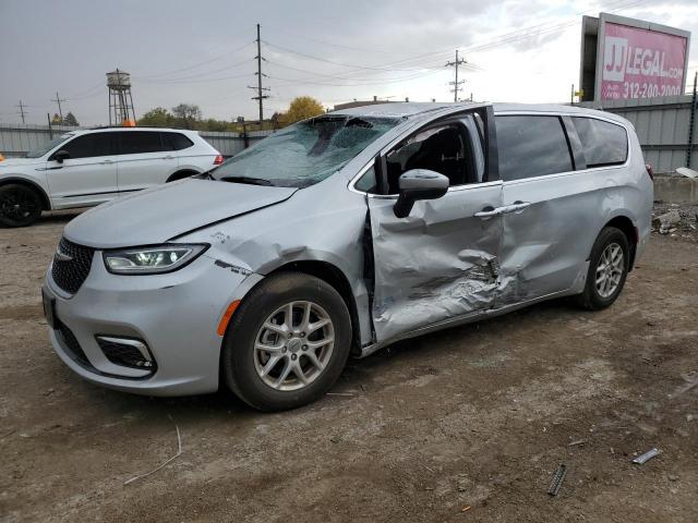  Salvage Chrysler Pacifica