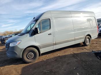  Salvage Mercedes-Benz Sprinter