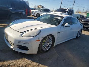  Salvage Porsche Panamera