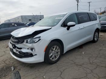  Salvage Chrysler Minivan