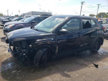  Salvage Nissan Kicks