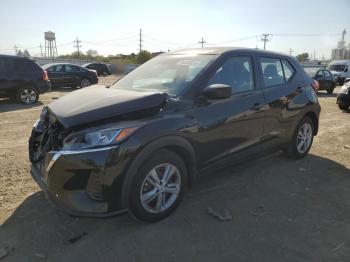  Salvage Nissan Kicks