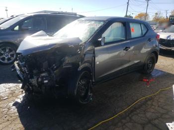  Salvage Nissan Kicks