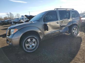  Salvage Nissan Pathfinder