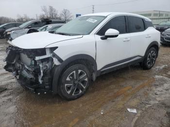  Salvage Nissan Kicks