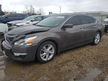  Salvage Nissan Altima