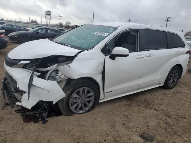  Salvage Toyota Sienna