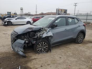  Salvage Nissan Kicks