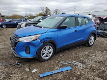  Salvage Nissan Kicks