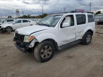  Salvage Nissan Pathfinder