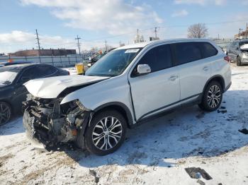  Salvage Mitsubishi Outlander