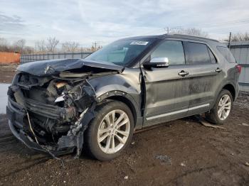  Salvage Ford Explorer