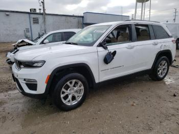  Salvage Jeep Grand Cherokee