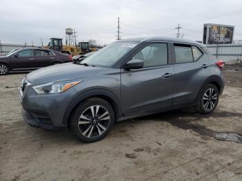  Salvage Nissan Kicks