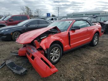  Salvage Ford Mustang