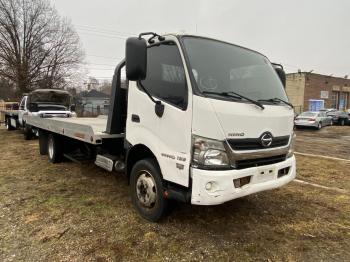  Salvage Hino 195