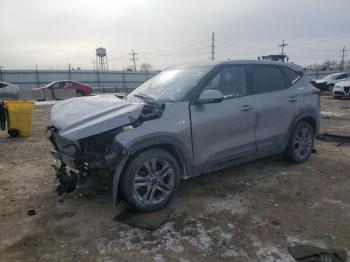  Salvage Kia Seltos