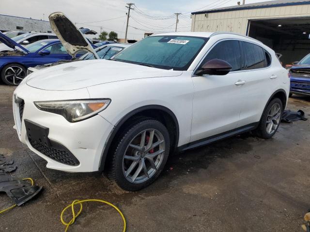  Salvage Alfa Romeo Stelvio