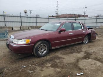  Salvage Lincoln Towncar