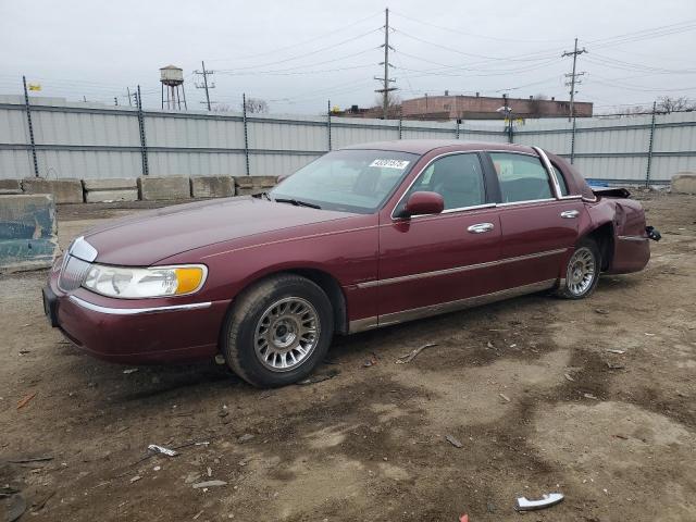  Salvage Lincoln Towncar