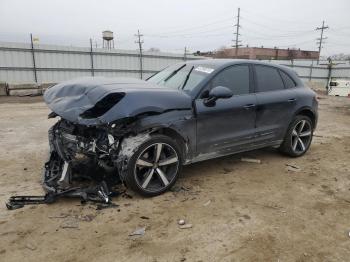  Salvage Porsche Macan Base