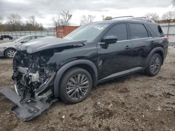  Salvage Nissan Pathfinder