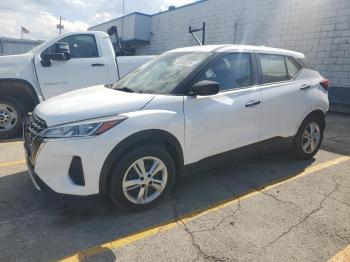  Salvage Nissan Kicks