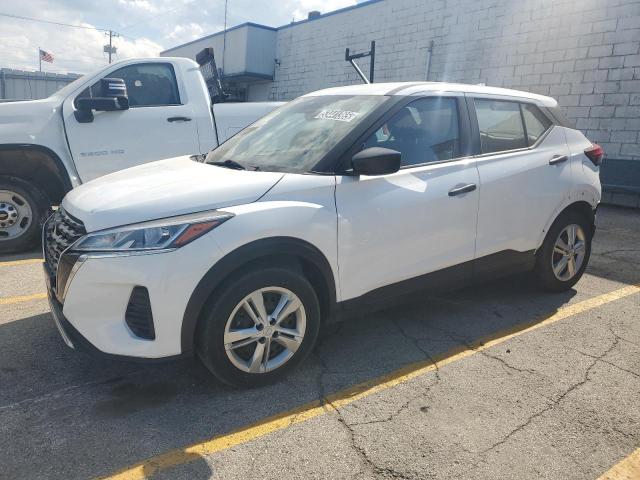  Salvage Nissan Kicks