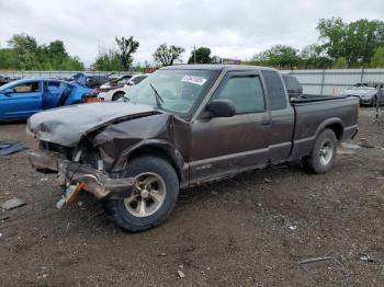  Salvage Chevrolet S-10