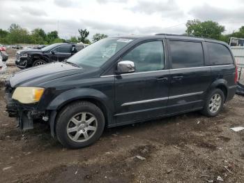  Salvage Chrysler Minivan