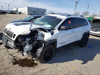  Salvage Jeep Cherokee