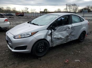  Salvage Ford Fiesta