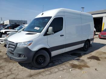  Salvage Mercedes-Benz Sprinter