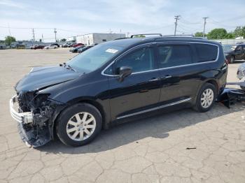  Salvage Chrysler Pacifica