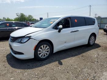  Salvage Chrysler Pacifica